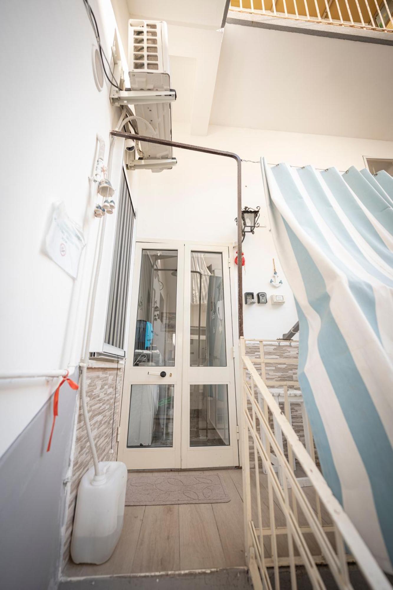 Il Faro 17 Panzió Taranto Kültér fotó